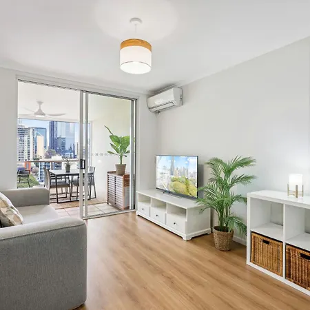 Bright 1-bed With Great Views & Amenities Apartment Brisbane