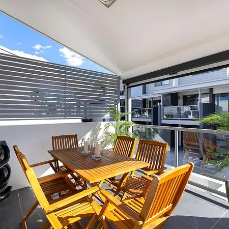 Apartment Spacious Renovated Townhouse With Free Parking Brisbane