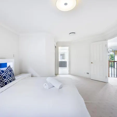 Spacious Comfy 5 Bedroom Near Sunnybank *