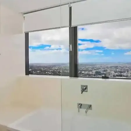Meriton Soleil Above The Clouds - Central Lv 56 Sky With Story Bridge Views & Free Onsite Carpark * Brisbane