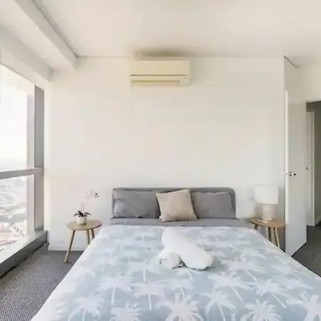 Meriton Soleil Above The Clouds - Central Lv 56 Sky With Story Bridge Views & Free Onsite Carpark *