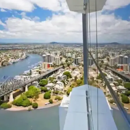 Apartment Meriton Soleil Above The Clouds - Central Lv 56 Sky With Story Bridge Views & Free Onsite Carpark Brisbane