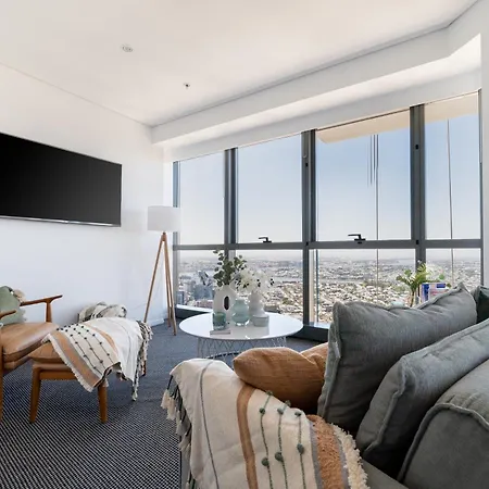 Apartment River & City Views 2 Bed 2 Bath Skyline *