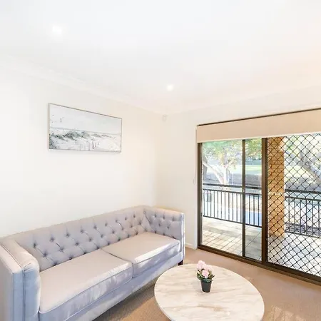 Bright Sunnybank Getaway - 4br 2ba Holiday home *
