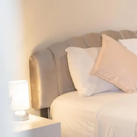 Bright Sunnybank Getaway - 4br 2ba Holiday home Brisbane