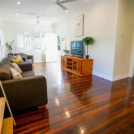 To Rent At This Beautiful Central Queenslander Brisbane