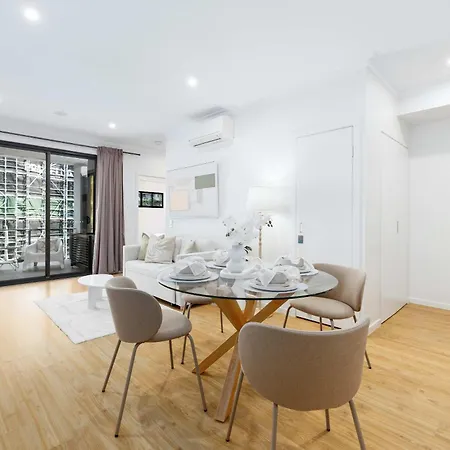 Cityside Comfort 1br Retreat In West End Parking Apartment *