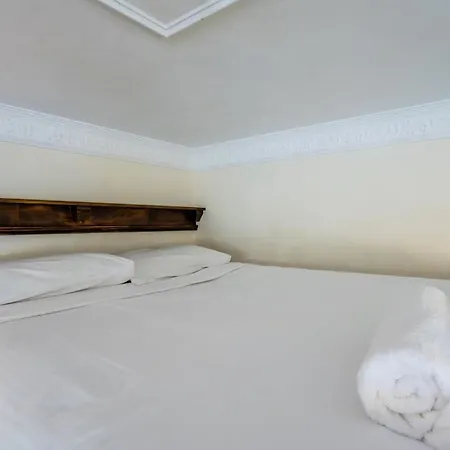 In Ashgrove W Bedroom Loft *