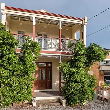 In Ashgrove W Bedroom Loft Brisbane
