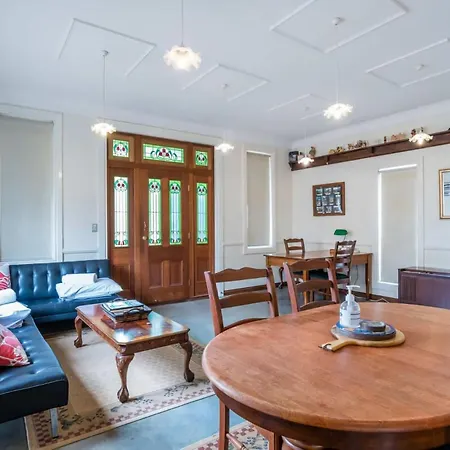 In Ashgrove W Bedroom Loft *