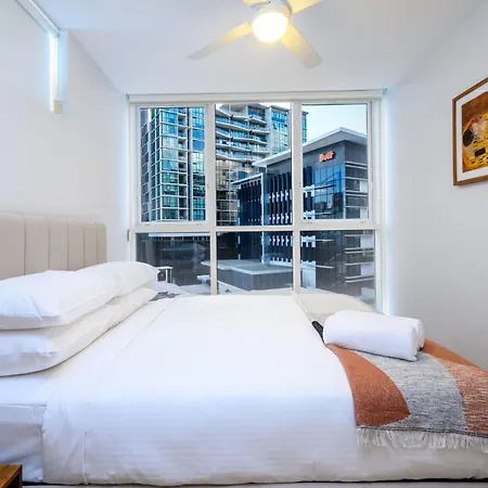 Oasis Stylish With Gym Rooftop Pool *