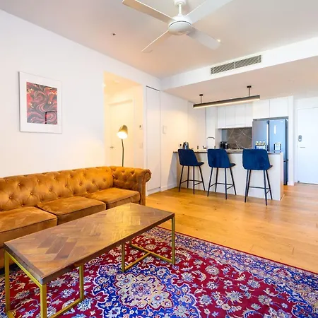 Stunning 2 Bedroom Retreat W Gym Sauna And Pool