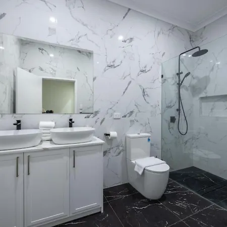 Holiday home Affordable 3b Ideal Unit Near Cafe Mall River Park