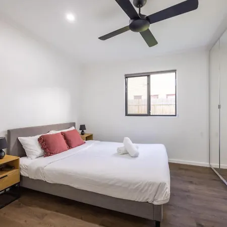 Holiday home Affordable 3b Unit Cbd Steps To River N Stadium Brisbane