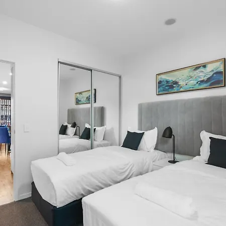 Apartment The Harmony - 3 Bedroom At Central South Wiith Parking Brisbane