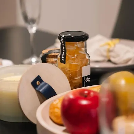 Apartment Modern 2b2b Only 10mins To Airport N Southbank Brisbane