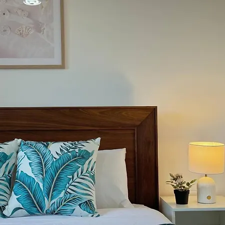 Holiday home Comfy 4-bdr Family - Just 5 Mins To Sunnybank Brisbane