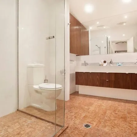 Lambert House - Upper Level Holiday home Brisbane