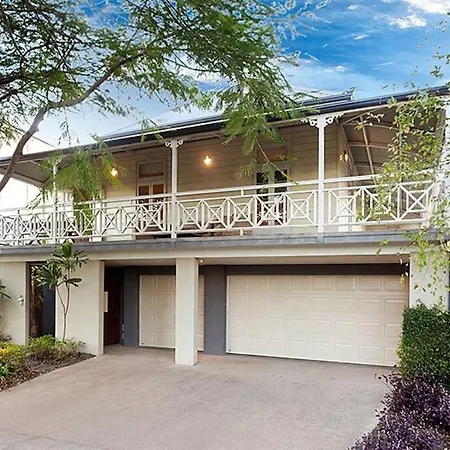 Lambert House, Luxury, Sleeps 15 Brisbane