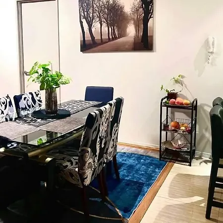 Best Location In The City, River Views - With Weliton - Shared Common Area, Bedroom And Bathroom Are Private