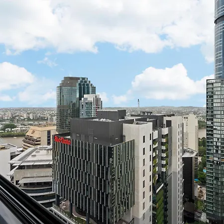Charlotte Towers City Apartment