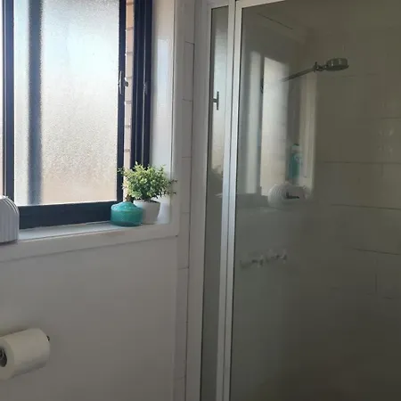 4br Big Family House With Huge Pool