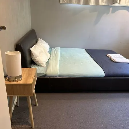 Family 3-bedroom Everton Hills