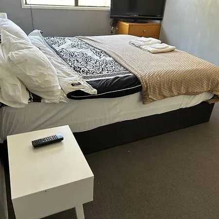 Apartment Family 3-bedroom Everton Hills Brisbane