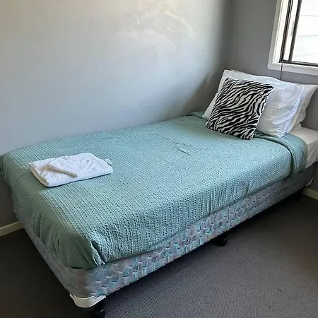 Family 3-bedroom Everton Hills Apartment