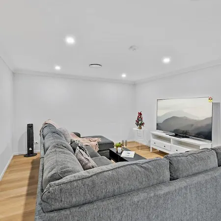 Stunning 5br Big Modern With Parking Malls And Parks * Brisbane