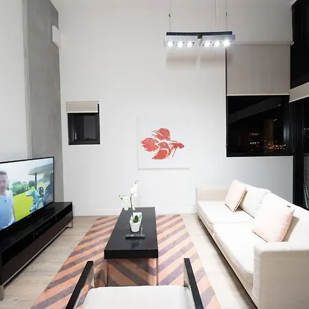 2b2b Apt With Parking And Private Balcony In South Apartment
