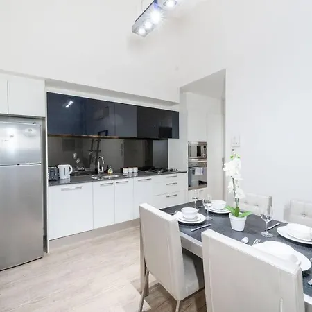 Apartment 2b2b Apt With Parking And Private Balcony In South Brisbane