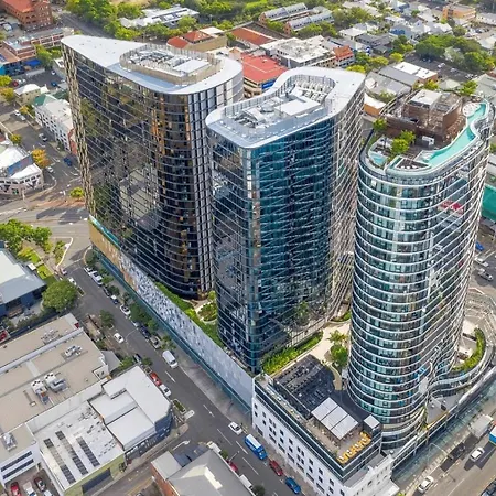 Skyline Serenity Luxury With Free Parking * Brisbane