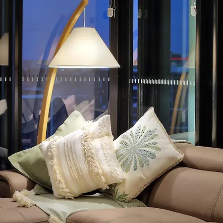 Apartment Skyline Serenity Luxury With Free Parking