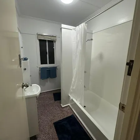 Unit 2 Brisbane