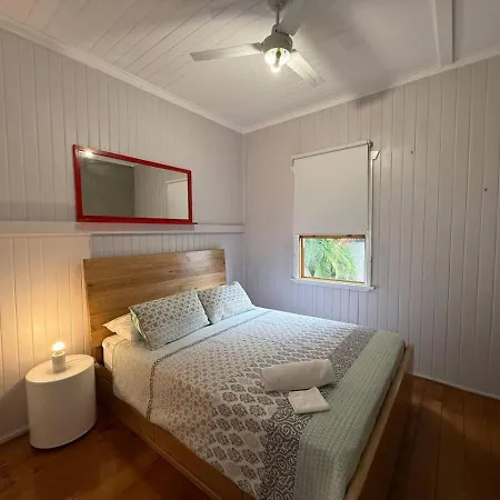 Central Spacious, Cozy Bedroom 3 Holiday home Brisbane
