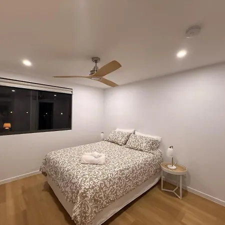 Modern, Spacious, Perfect Spot Apartment *