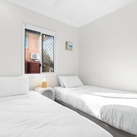 Spacious 3-Bed Home With Gym & Outdoor Retreat * Brisbane