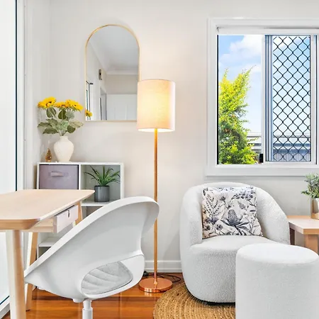 Spacious 3-Bed Home With Gym & Outdoor Retreat Brisbane