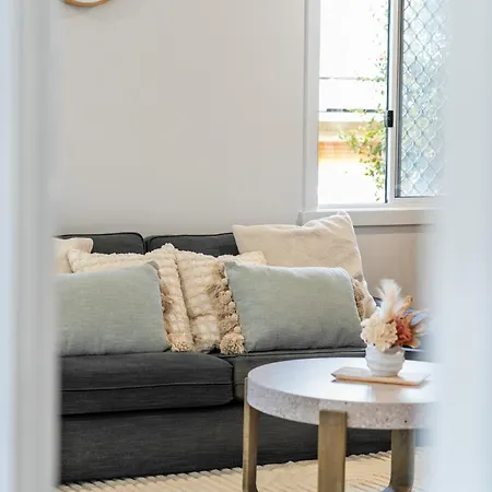 Spacious 3-Bed Home With Gym & Outdoor Retreat Holiday home