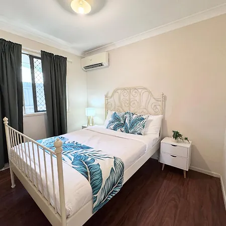 Affordable 3-bedroom Grannyflat In Coopers Plains Apartment *