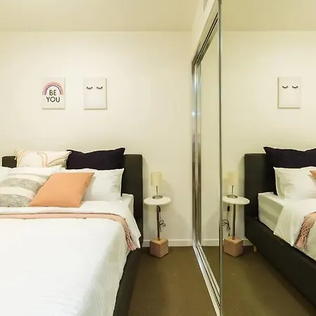 Apartment South View 2bedroom With Free Parking *