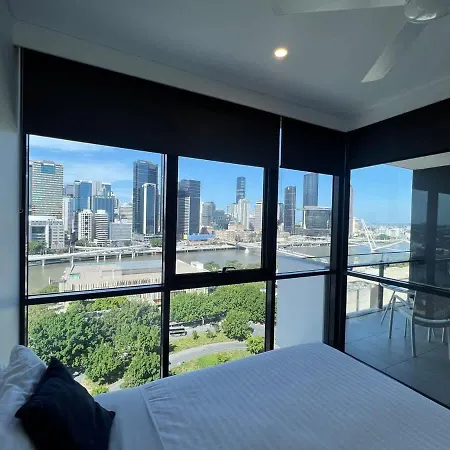 Spectacular Southbank View Apartment *