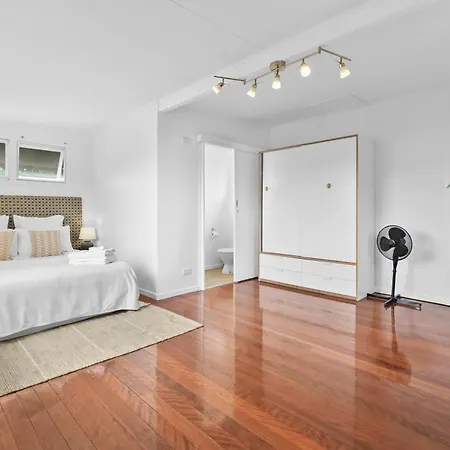 In Large 6 Min To Cbd * Brisbane