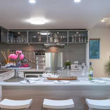 Experience More So Local Apartment