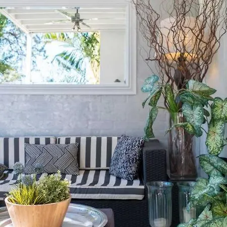 Experience More So Local Apartment