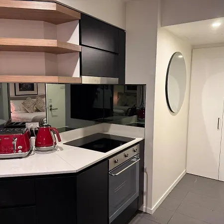 Discover Urban Bliss In Our 1-bedroom Apartment! Views And Cultural Gems Brisbane
