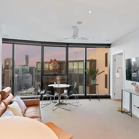 Chic&bright 3b2b Skytower Apt W Gym Bbq Pool *