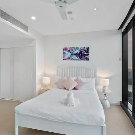 Chic&bright 3b2b Skytower Apt W Gym Bbq Pool Brisbane