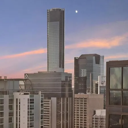 Chic&bright 3b2b Skytower Apt W Gym Bbq Pool